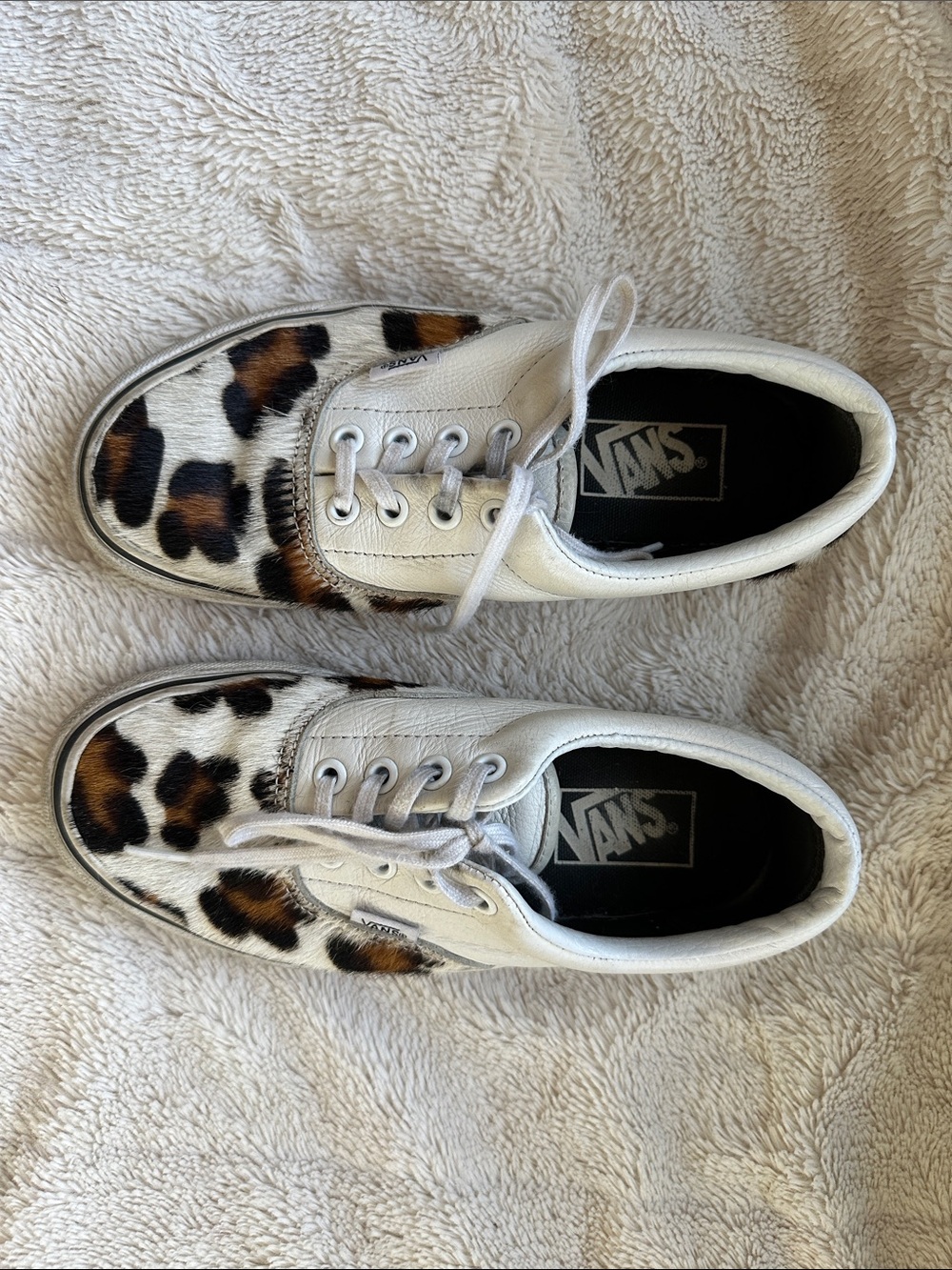 Vans Low-Top Sneakers with Leopard Print - White & Brown